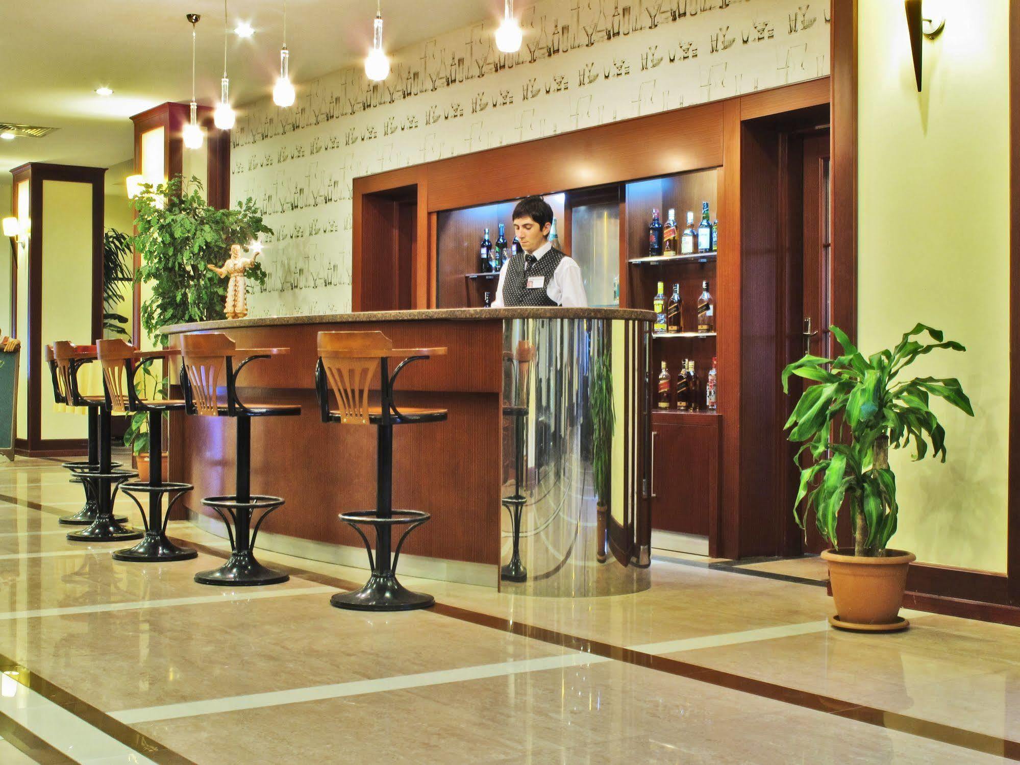 Akgun Elazig Hotel Екстериор снимка