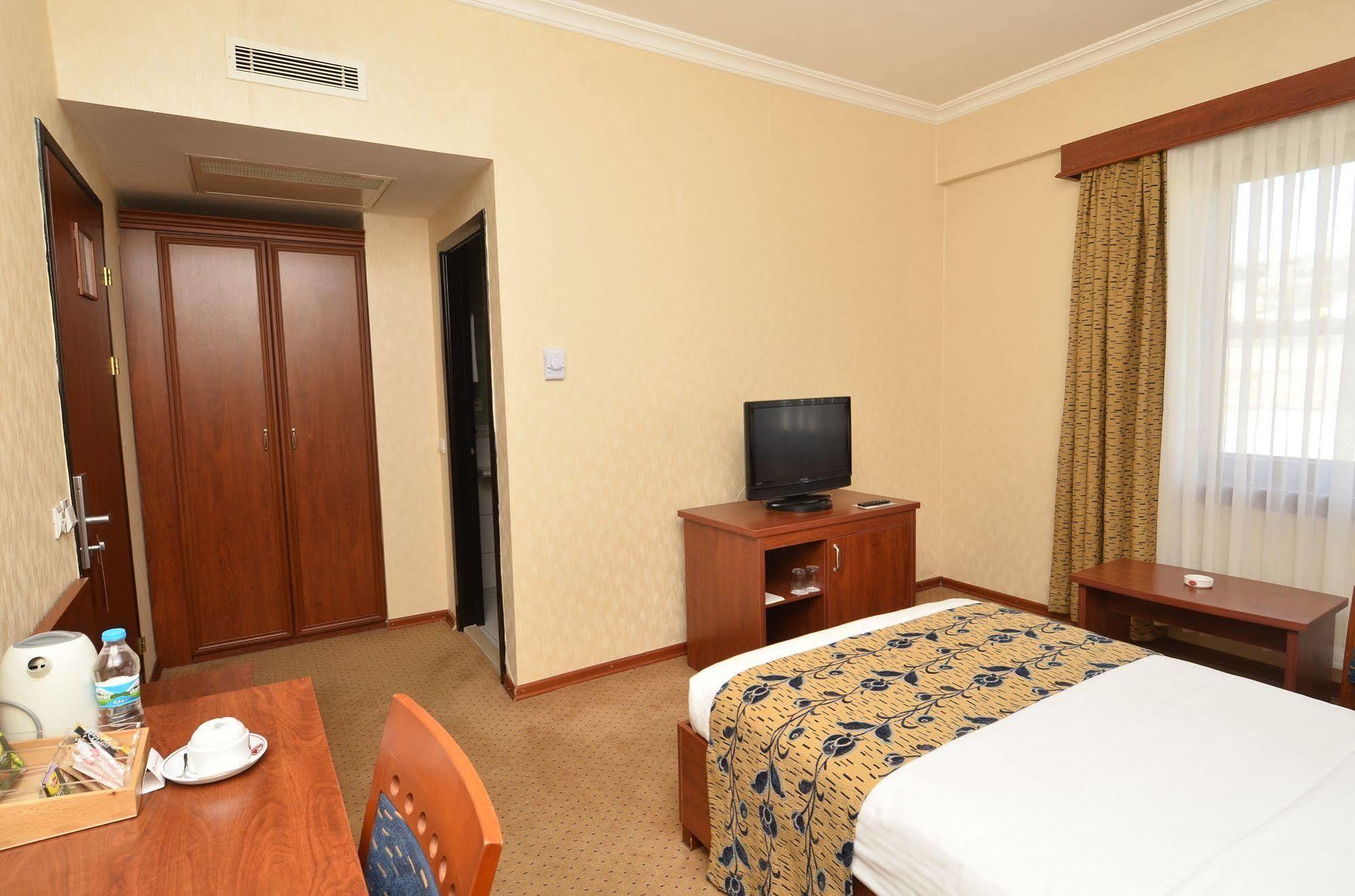 Akgun Elazig Hotel Екстериор снимка